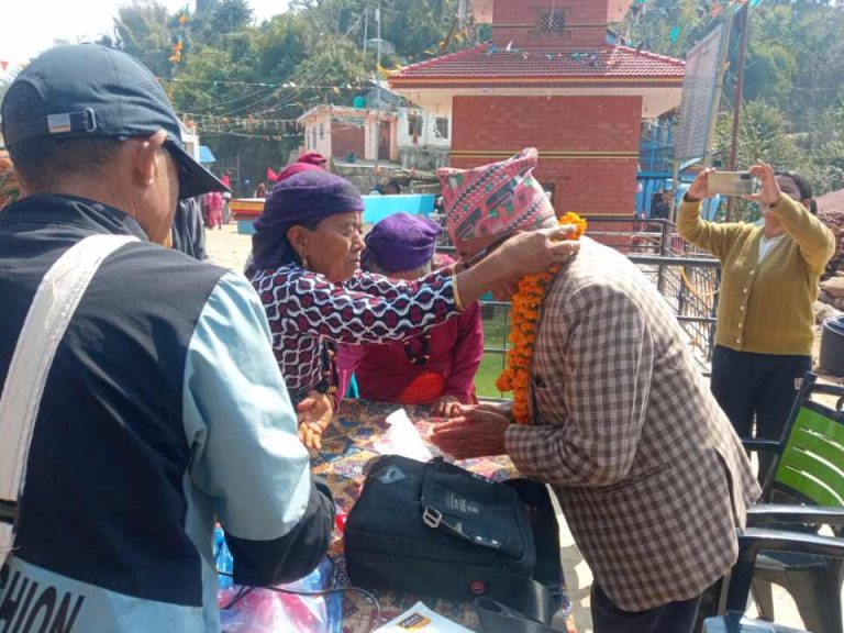 राजमाेलाई मतदान गर्न ढकालकाे अनुराेध