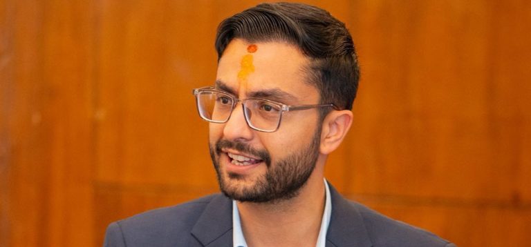 अध्ययन बिदा लिएर नफर्किएका प्राध्यापकबाट १० करोड असुल, शिक्षामन्त्री भने- ‘सुशासन’